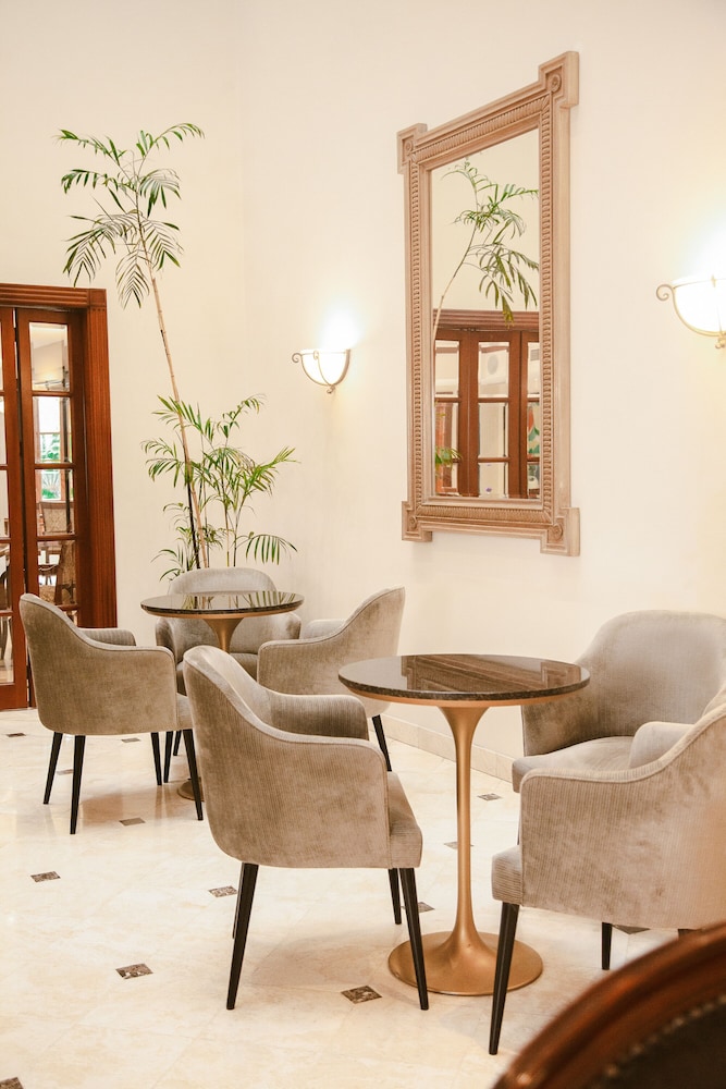 Los Tallanes Hotel Suites 55/70