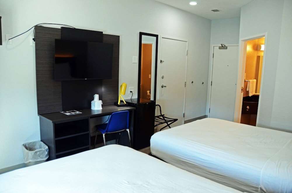 Motel6 West Des Moines, IA 27/52