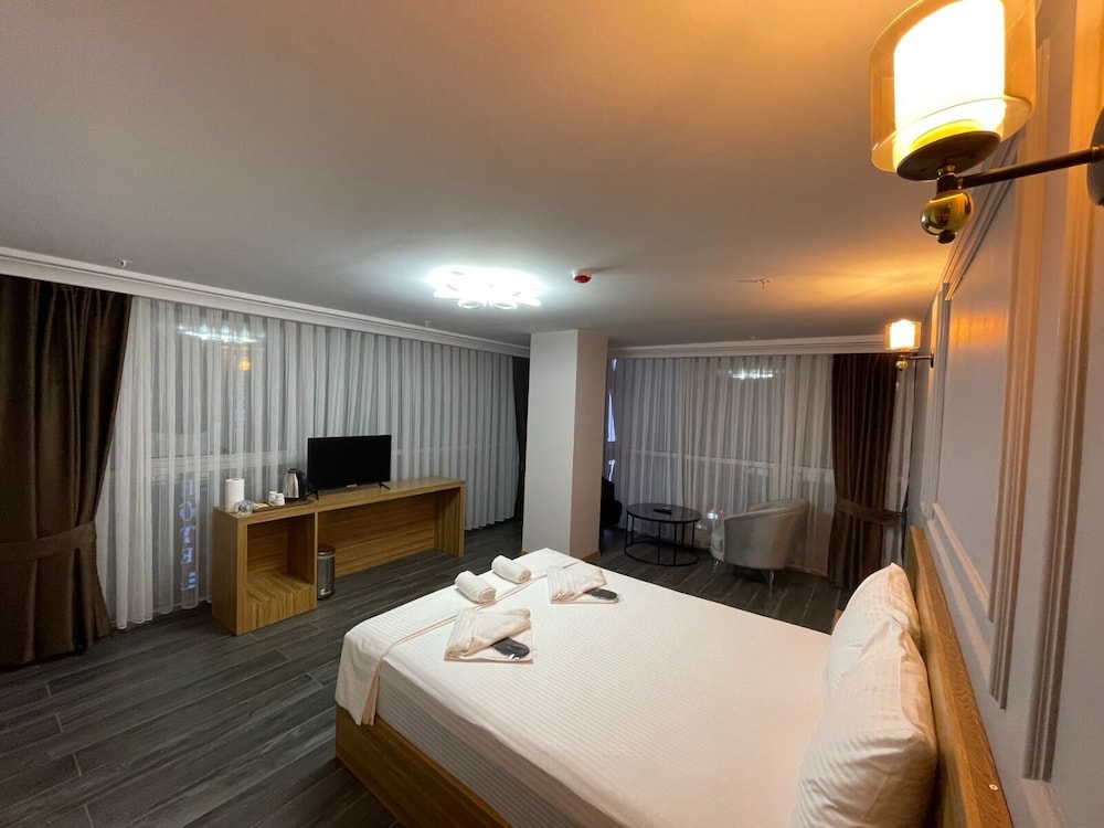 Waves Hotel 19/29