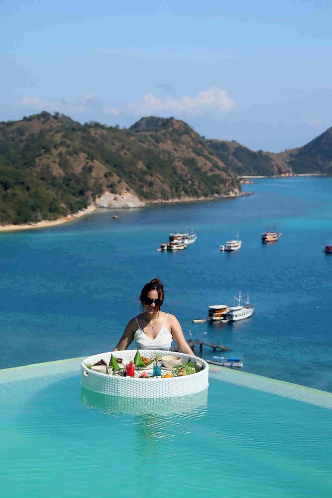 Loccal Collection Labuan Bajo 41/50
