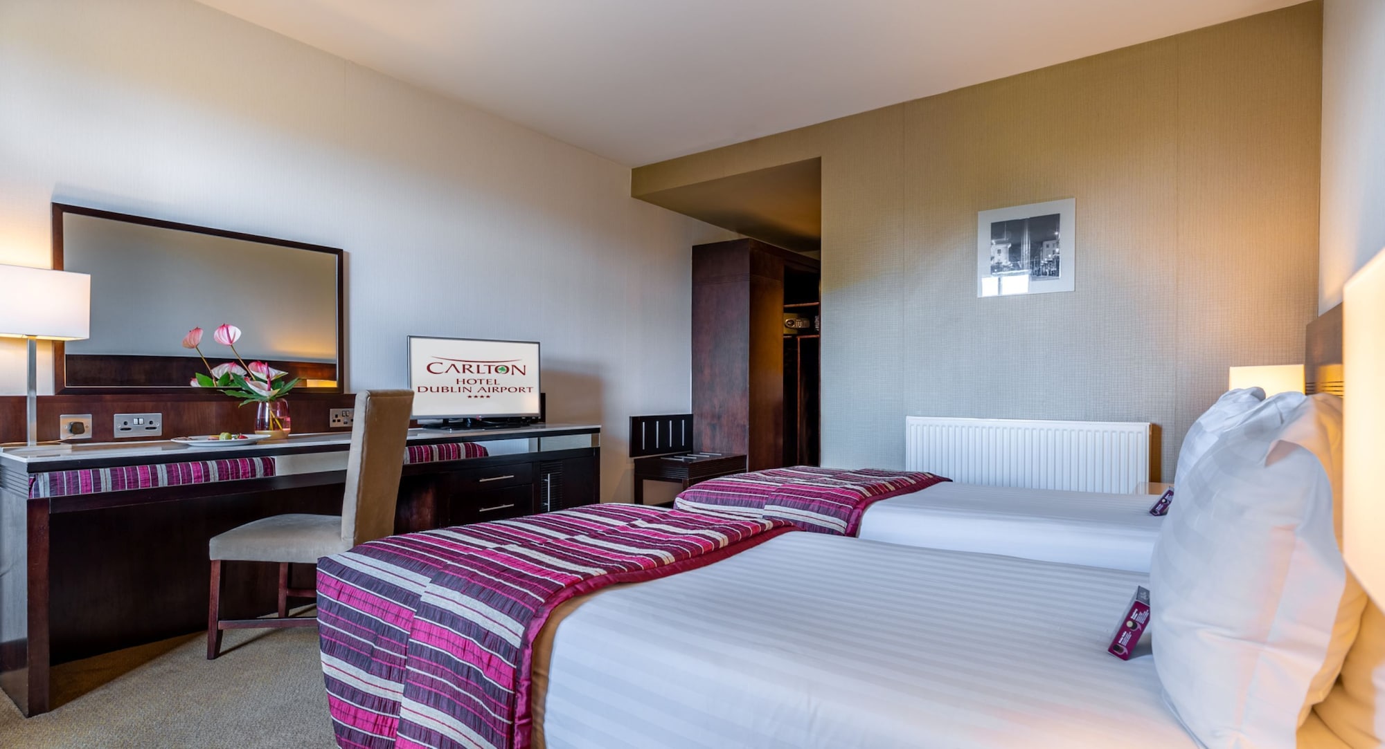CLASSIC, TWIN BEDS