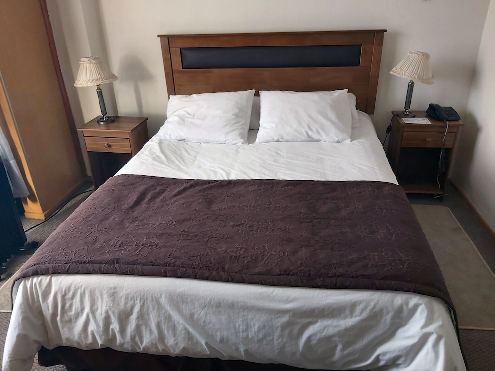 Hotel Esmeralda 16/30