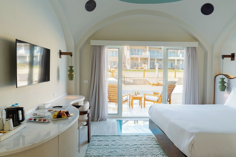 Diamond Beach by Pearl Resorts 34/84