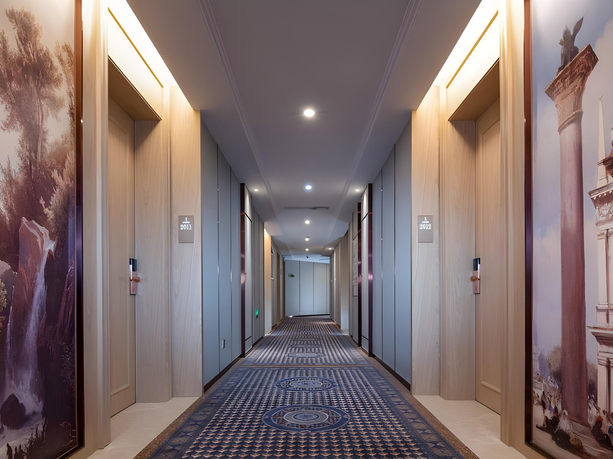 Vienna International Hotel (Chengdu Happy Valley, Dongzikou Metro Station) 4/16