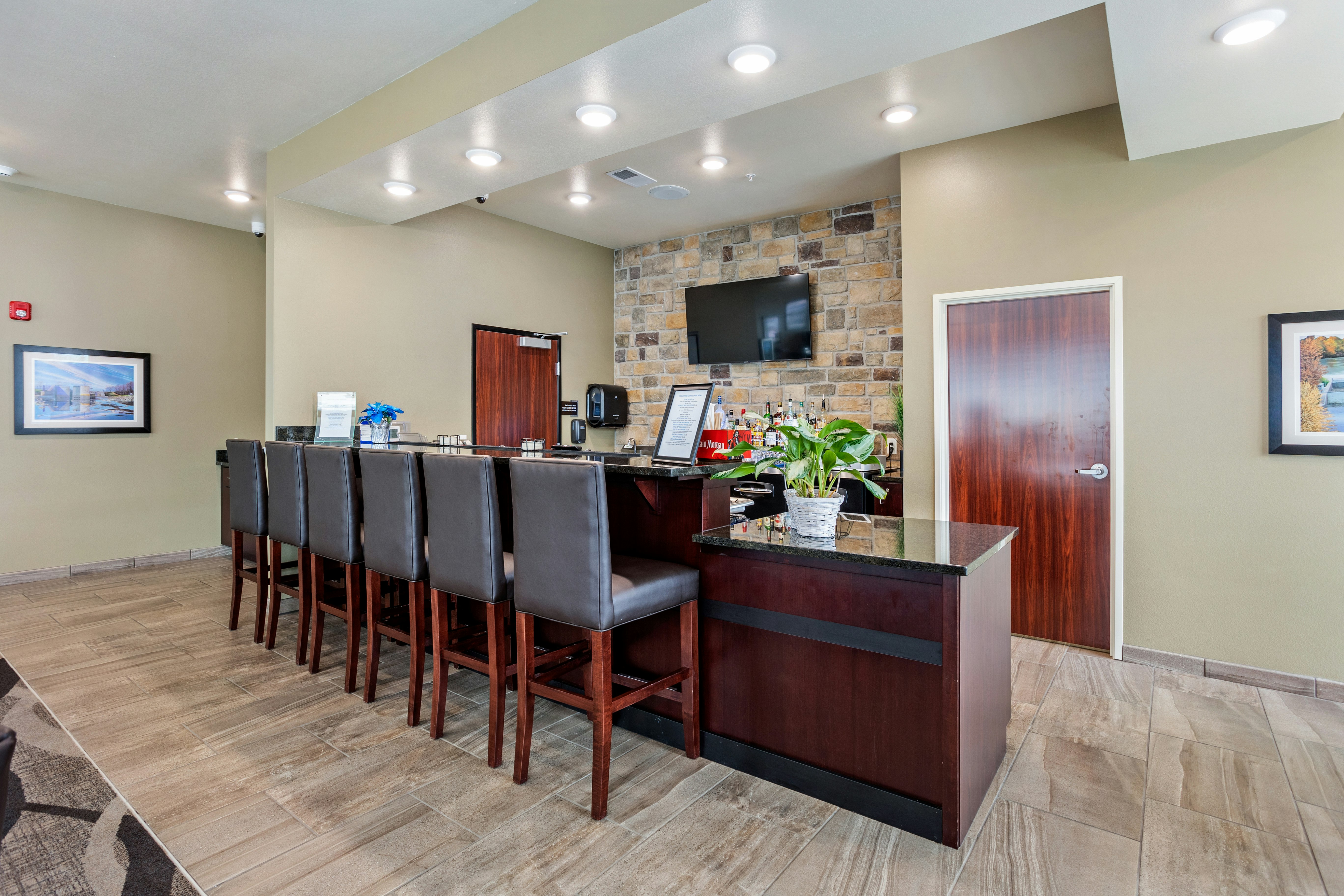Cobblestone Hotel & Suites-Little Chute 30/48