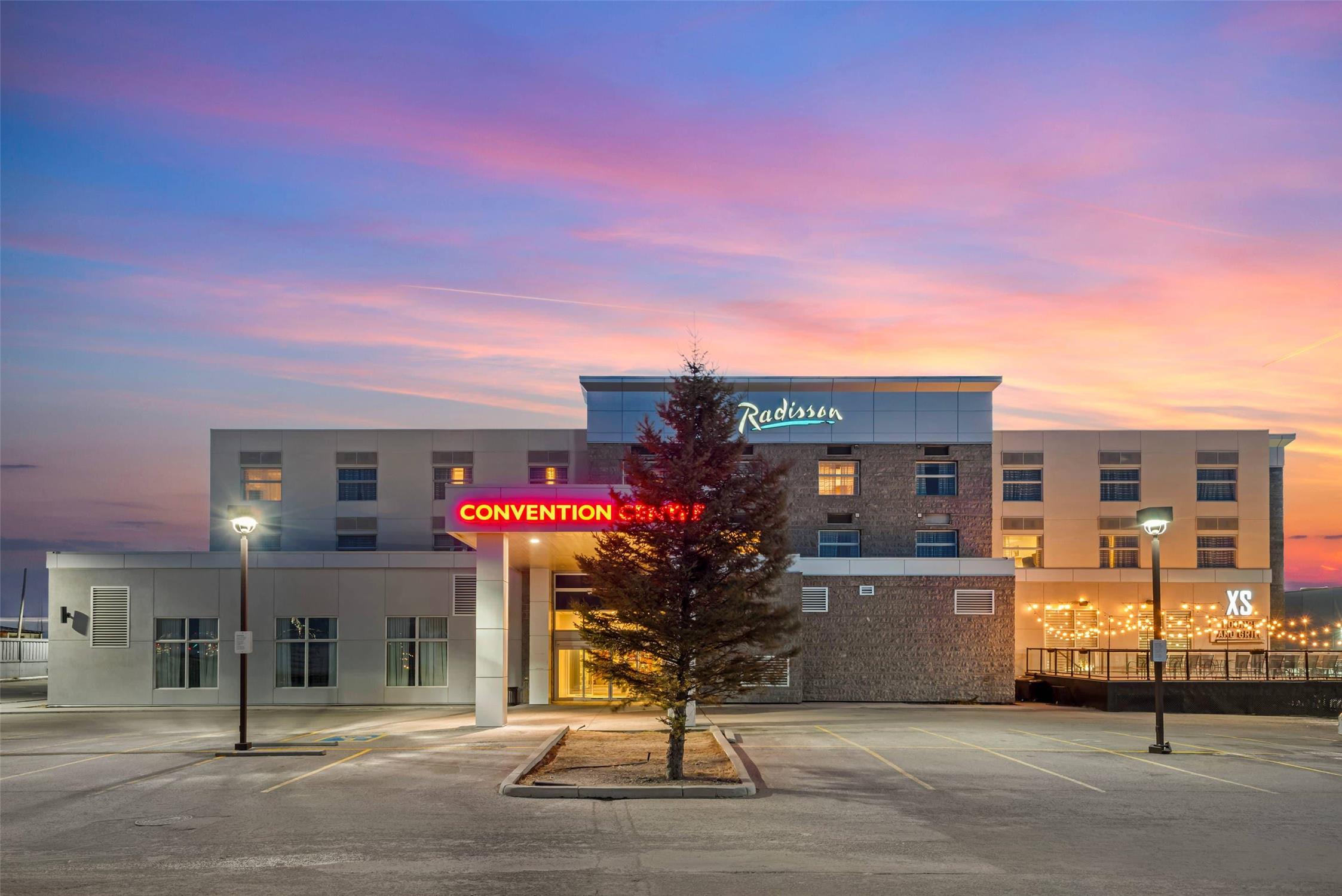 Radisson Hotel & Conference Centre Calgary Airport 1/78