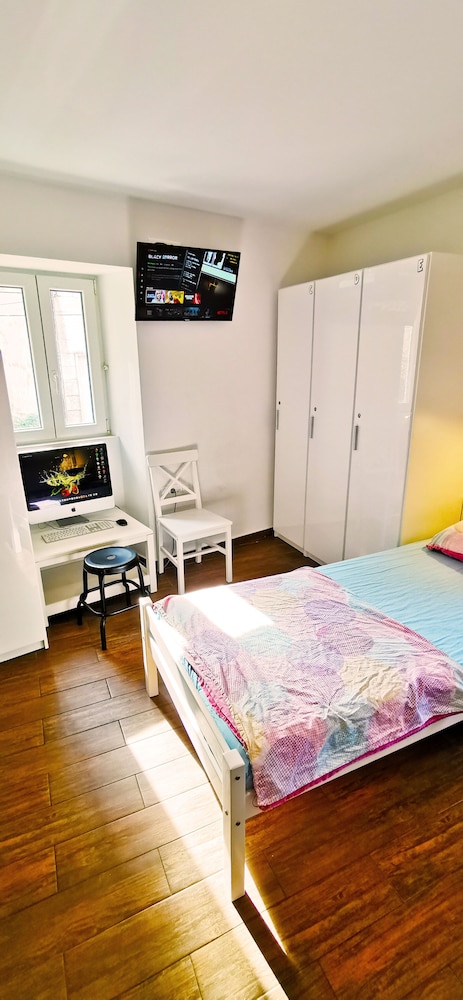 Croparadise Hostel 11/50
