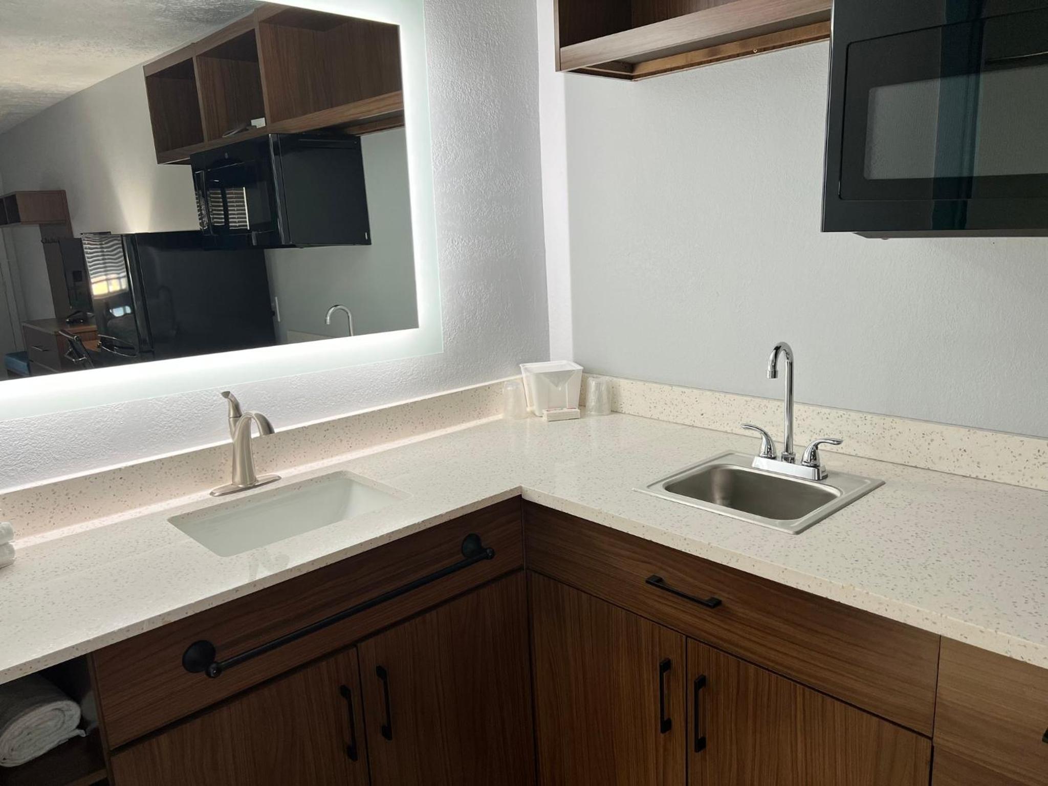 استوديو بسرير كينج، Red Roof Inn Georgetown - Lexington North 8/10