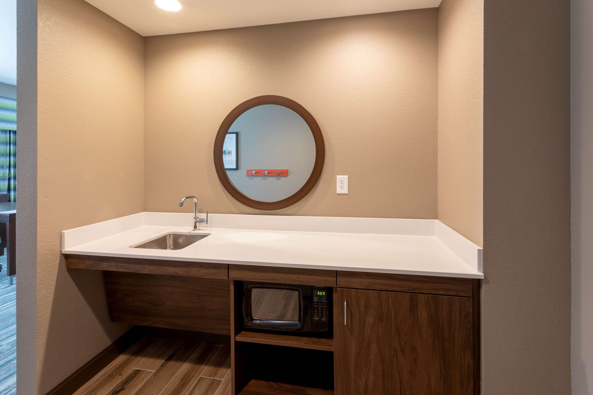 جناح بسرير كينج مع أريكة لذوي الإعاقة، Hampton Inn Eden Prairie Minneapolis Mn 6/7