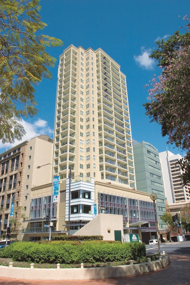 Oaks Brisbane Lexicon Suites 3/37