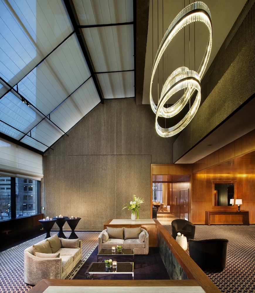 Omni Mont Royal Hotel 45/55