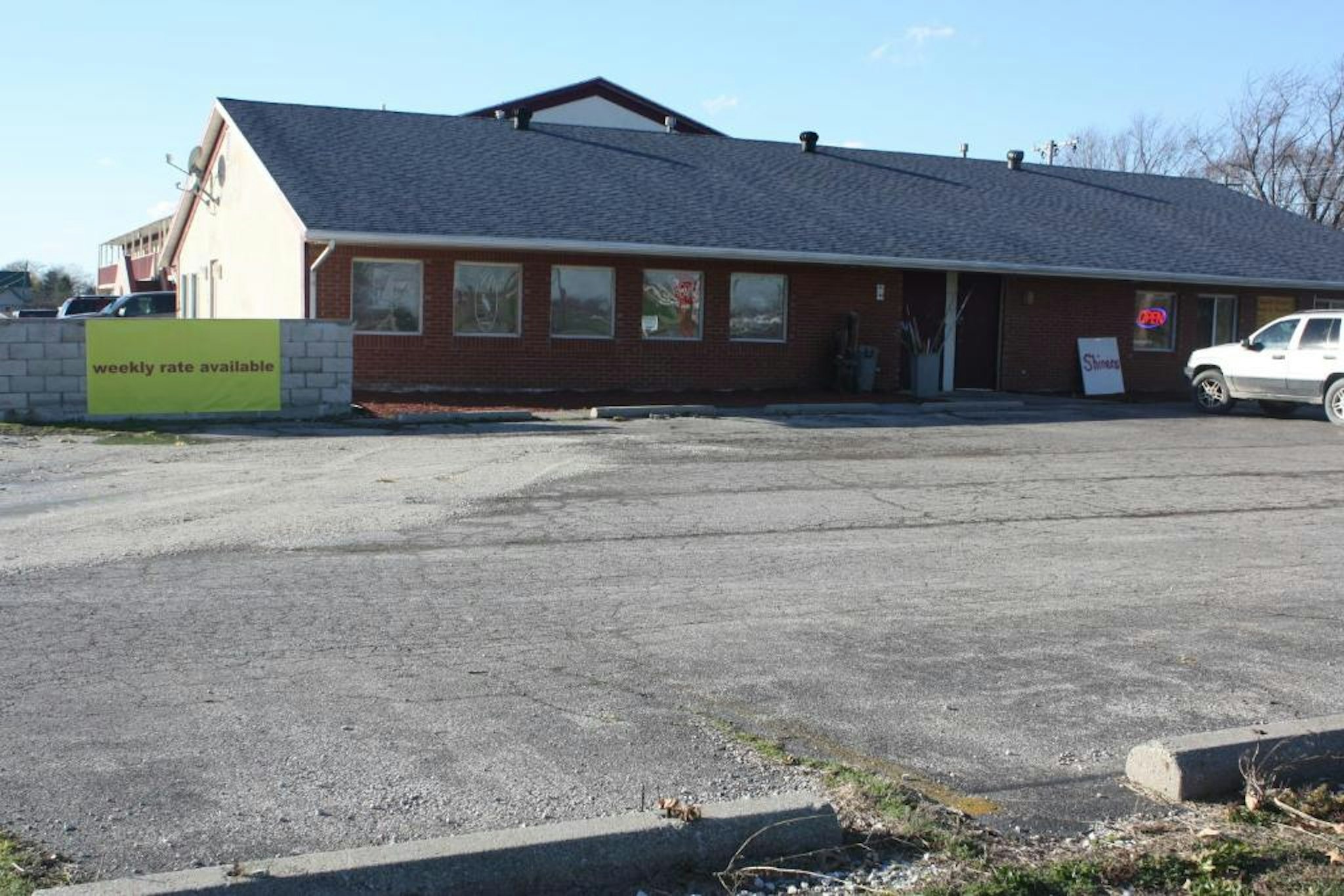 Lake Erie Lodge Oregon OH 16/26