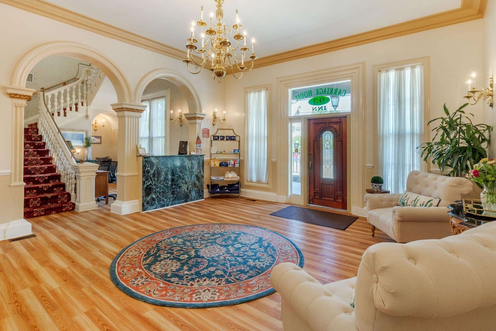 The Carriage House Inn Newport 38/44