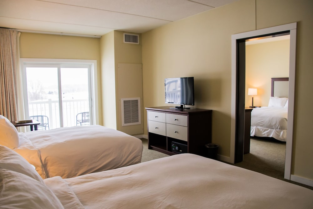 The Inn At Harbor Shores 6/48