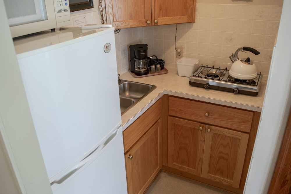 Crandell Mountain Lodge 65/66