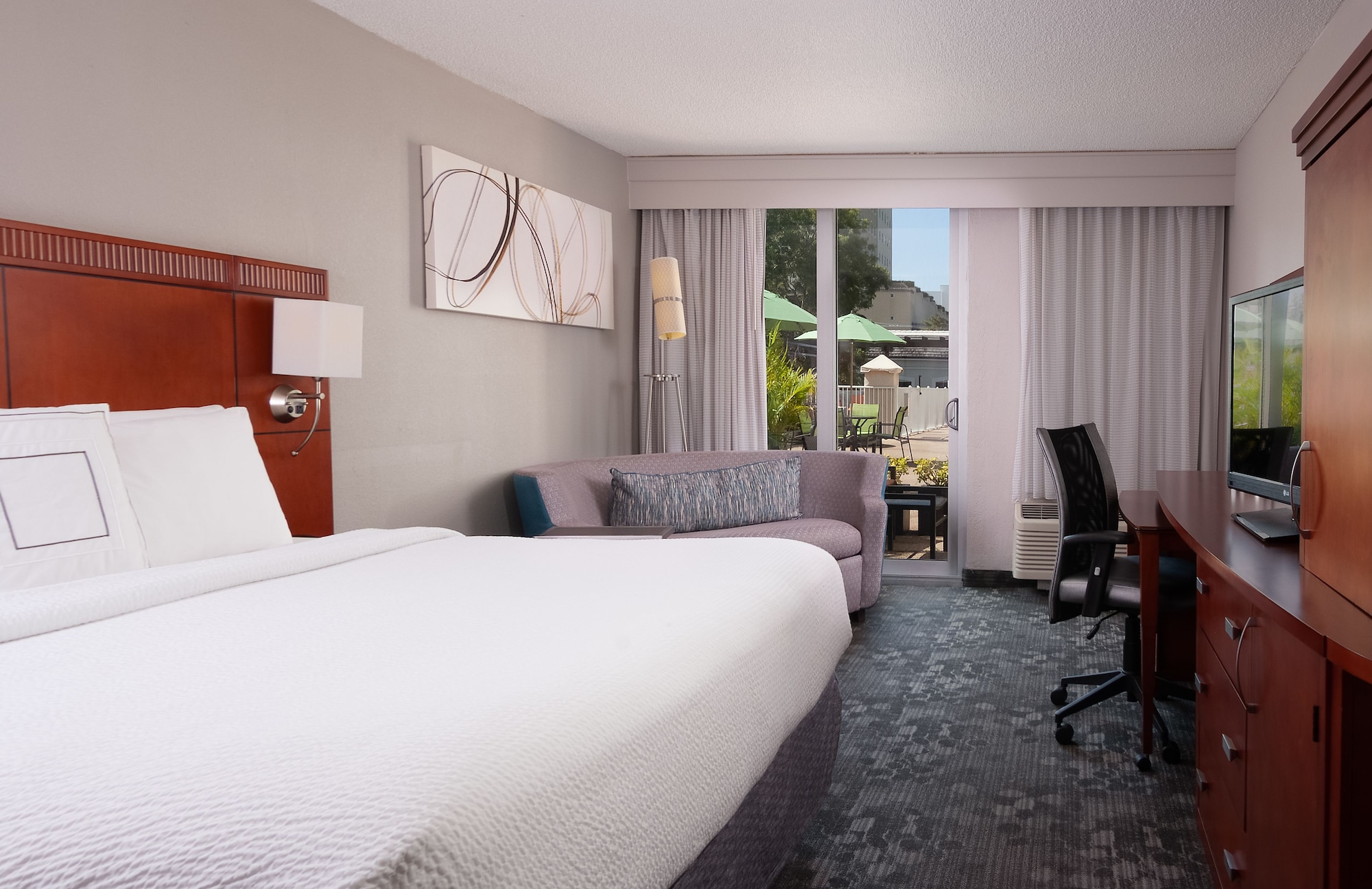 Room, King Bed, Pool Side, Pool Access