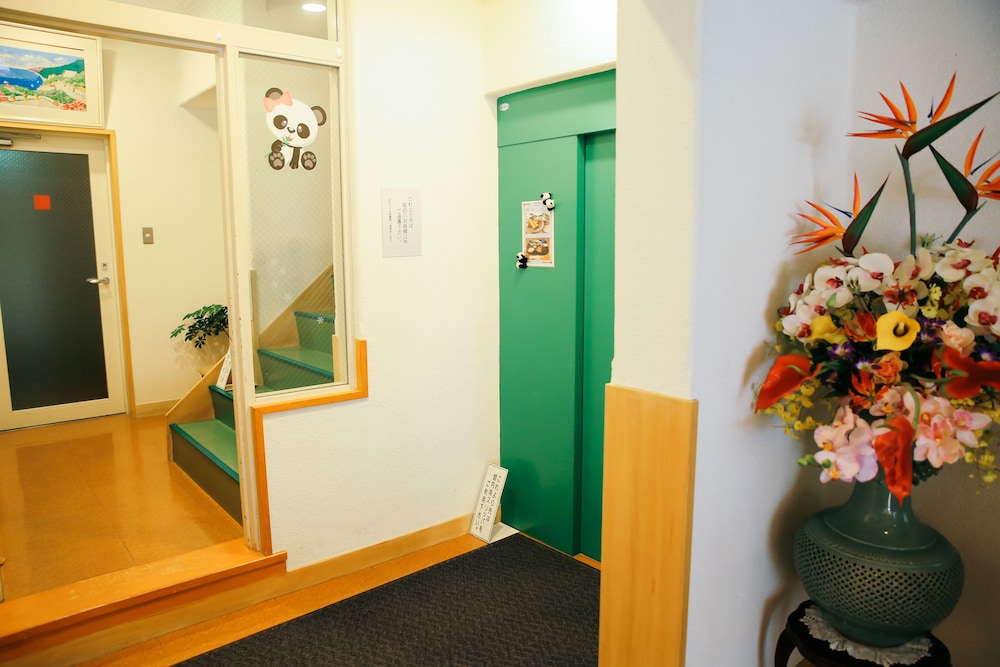 Shinnishiki Hotel 28/68