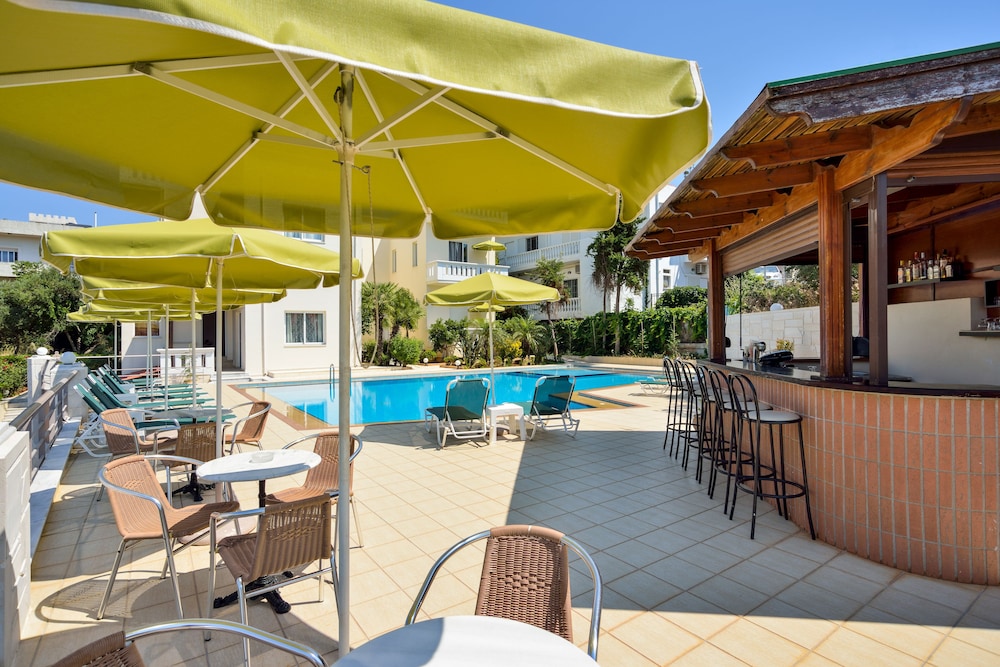 Poseidon Apartments 37/48