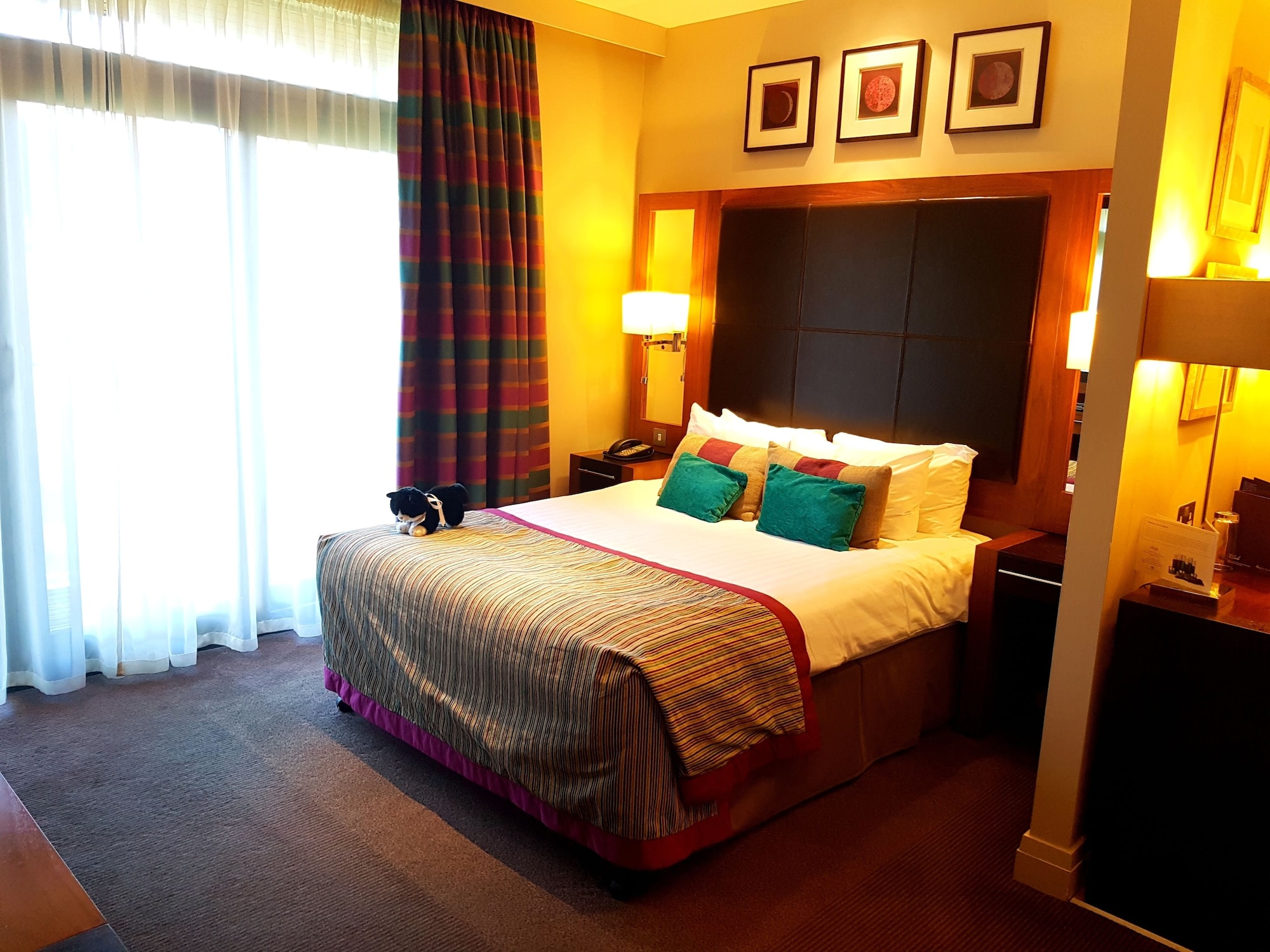 EXECUTIVE, DOUBLE BED