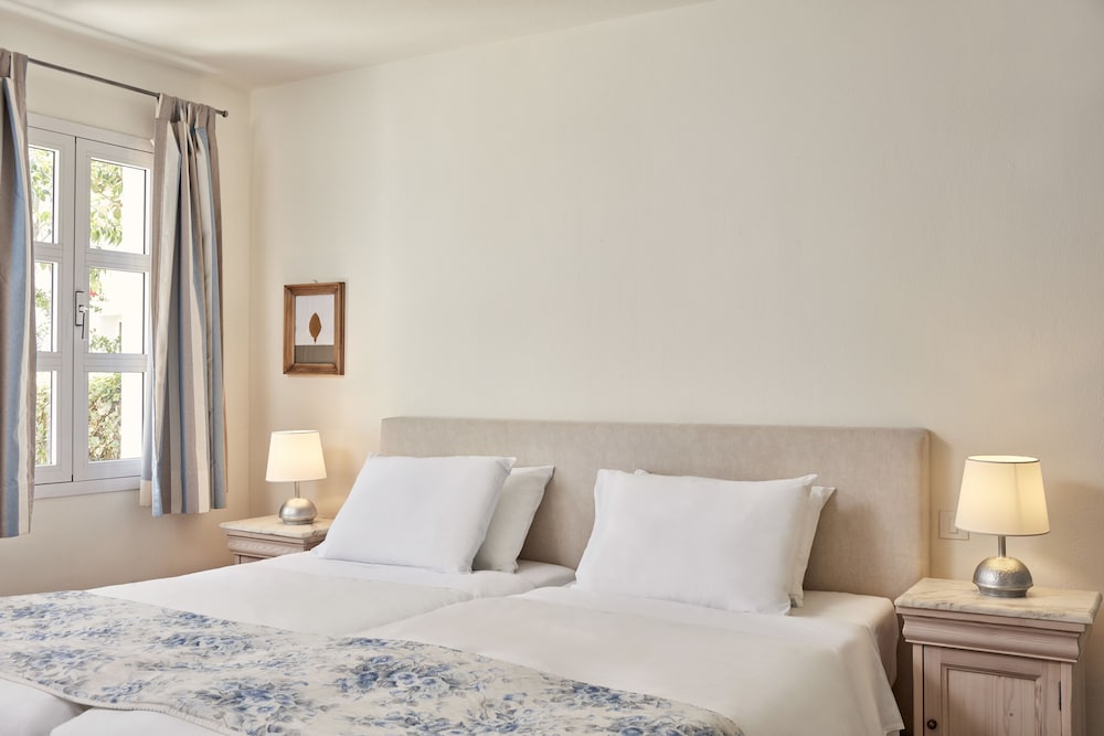 1 Bedroom, Superior, Family, Apartment, Twin Beds, Resort View, Sofa