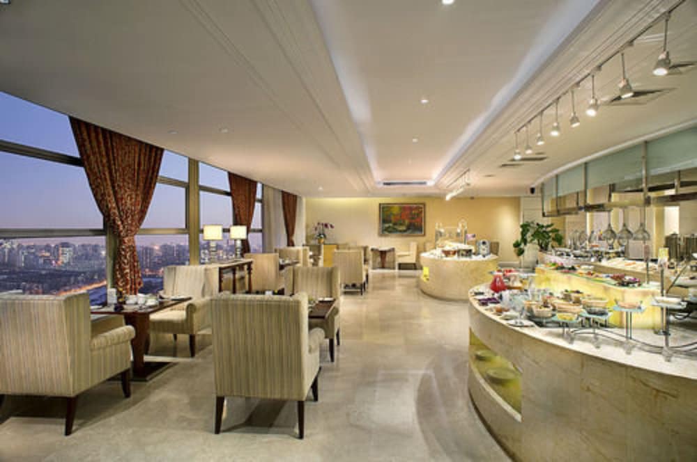 LIAONING INTERNATIONAL HOTEL 14/15