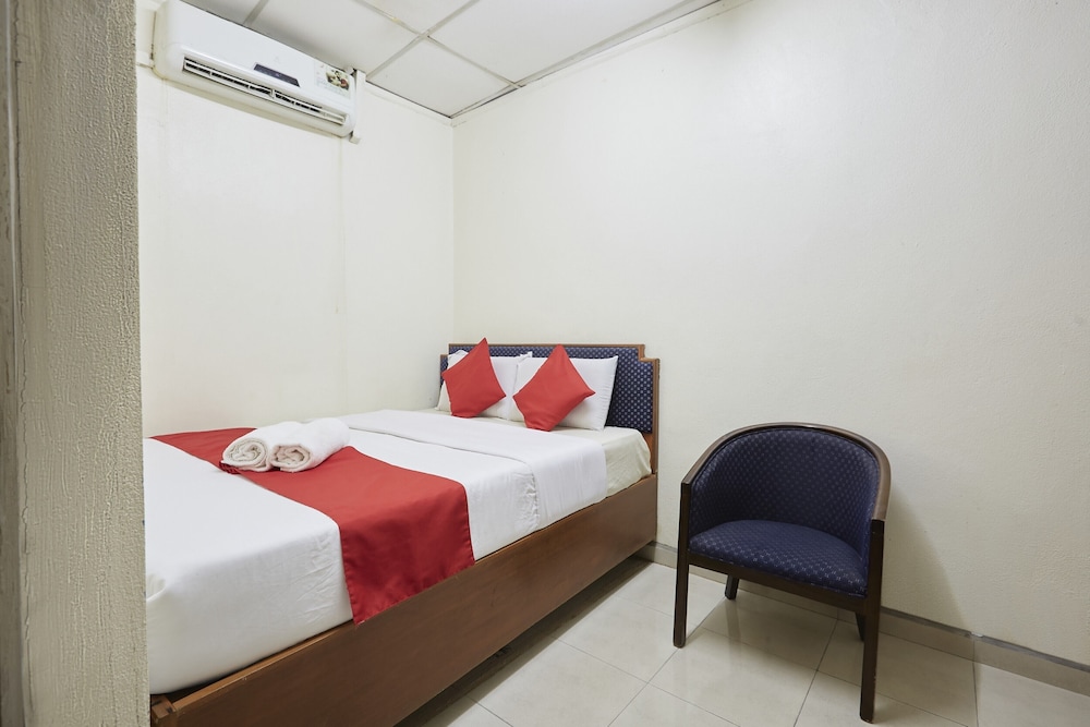 OYO 885 Jerteh Hotel 12/31