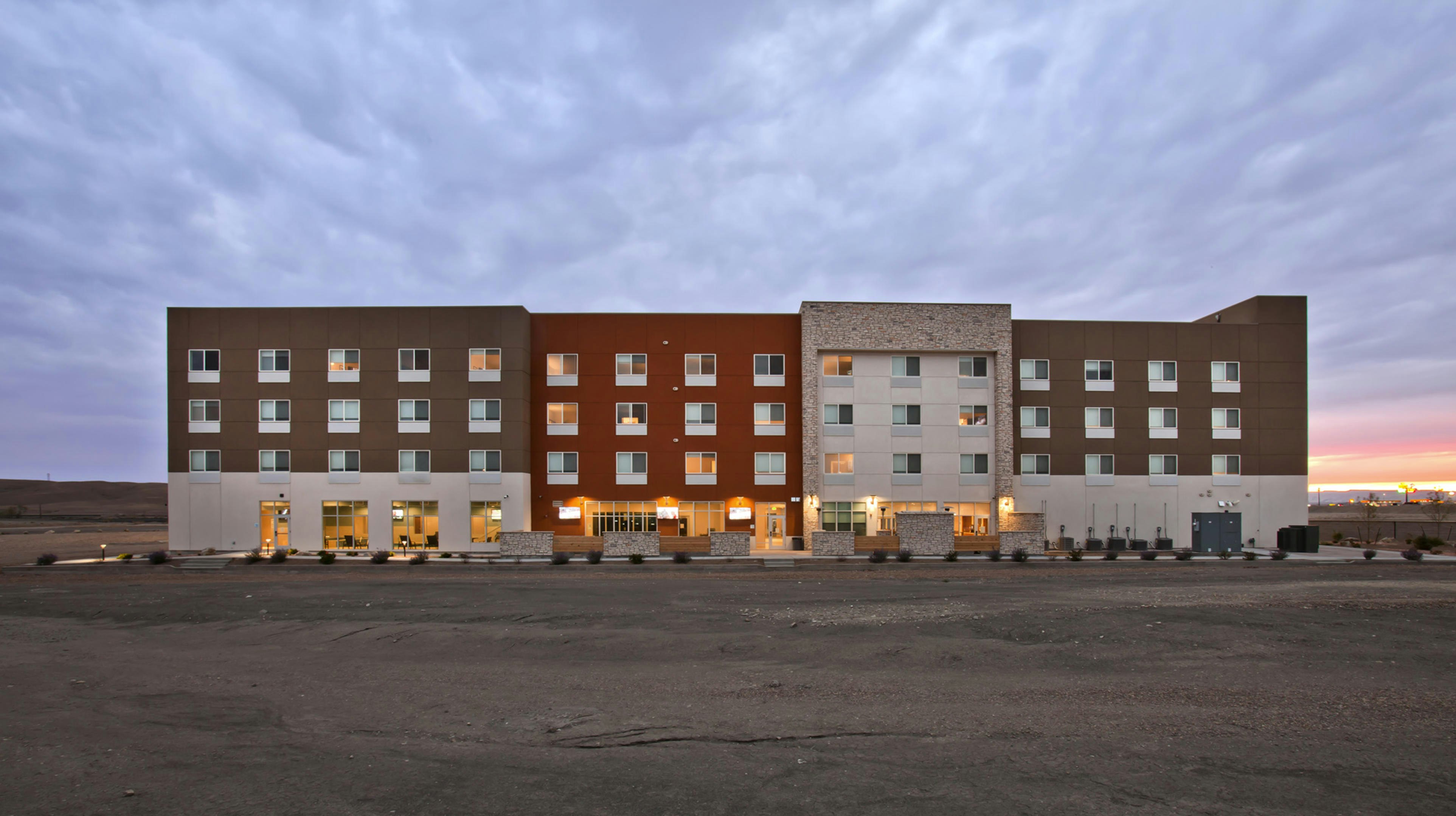 Holiday Inn Express And Suites Green River 4/67