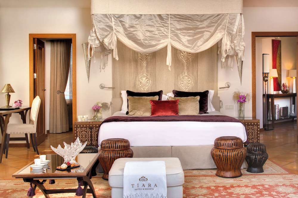 Roof Top, Suite, Single Bed, Hill Side، Miramar Beach Hotel 4/6