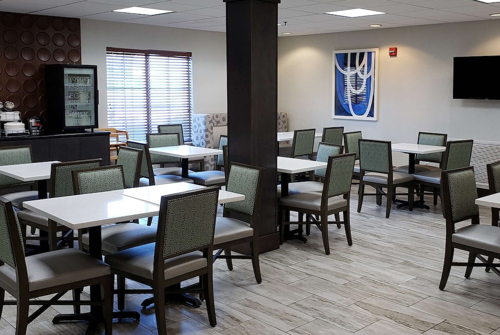 Wingate by Wyndham Savannah I-95 North 35/50