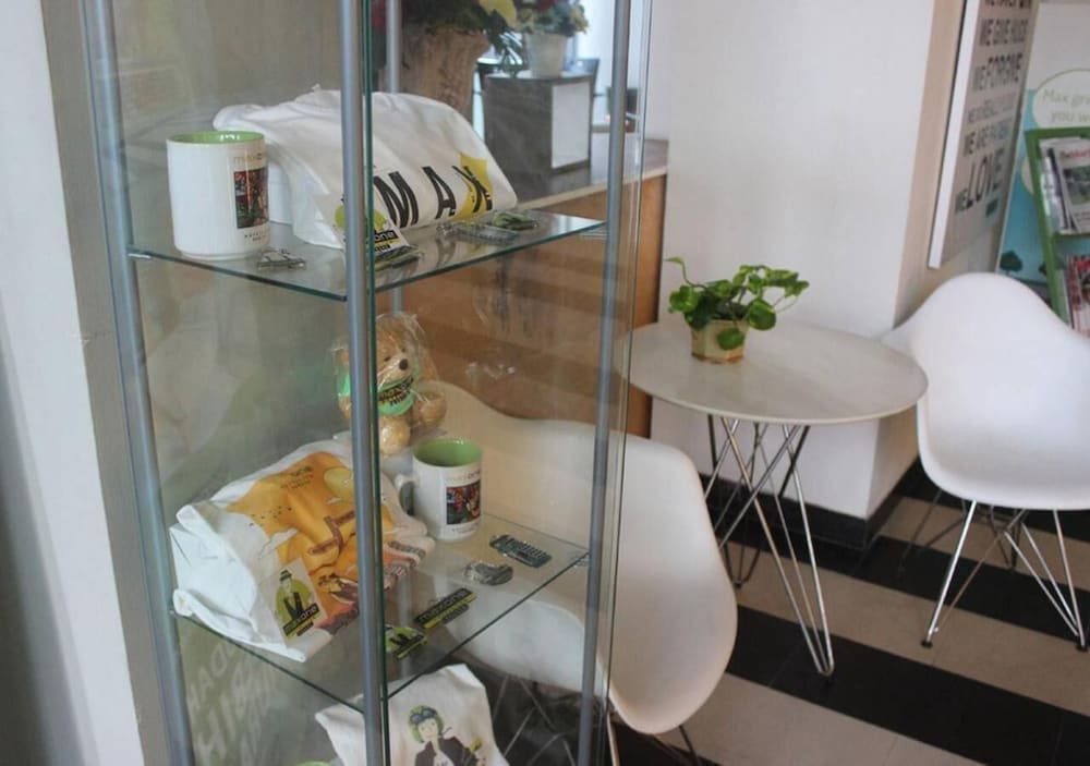 Maxonehotels At Sabang 50/50