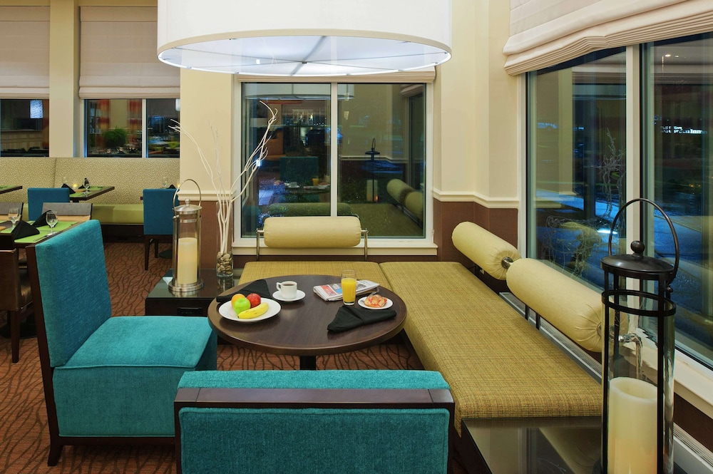 Hilton Garden Inn Allentown Bethlehem Airport 42/64