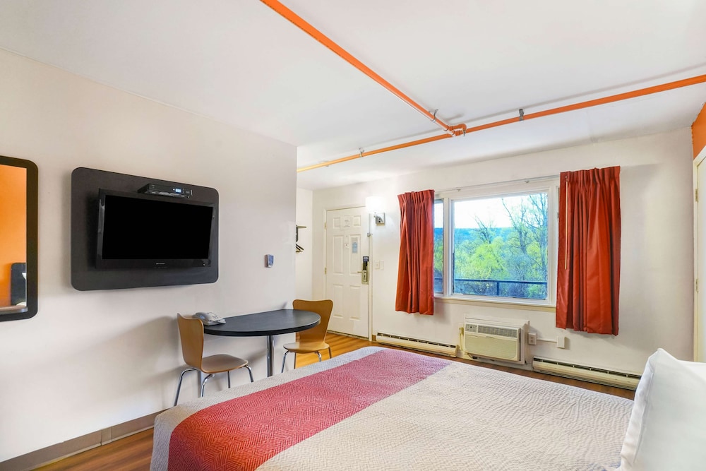 Motel6 Ilion, NY 17/25
