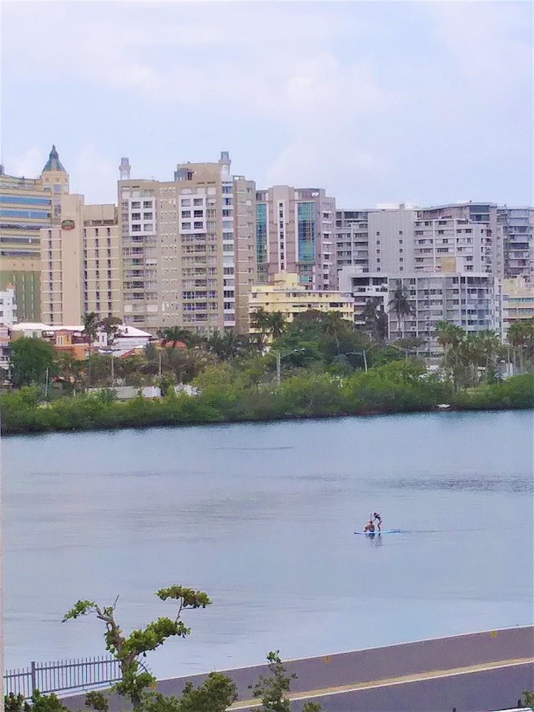 El Canario by the Lagoon 63/65