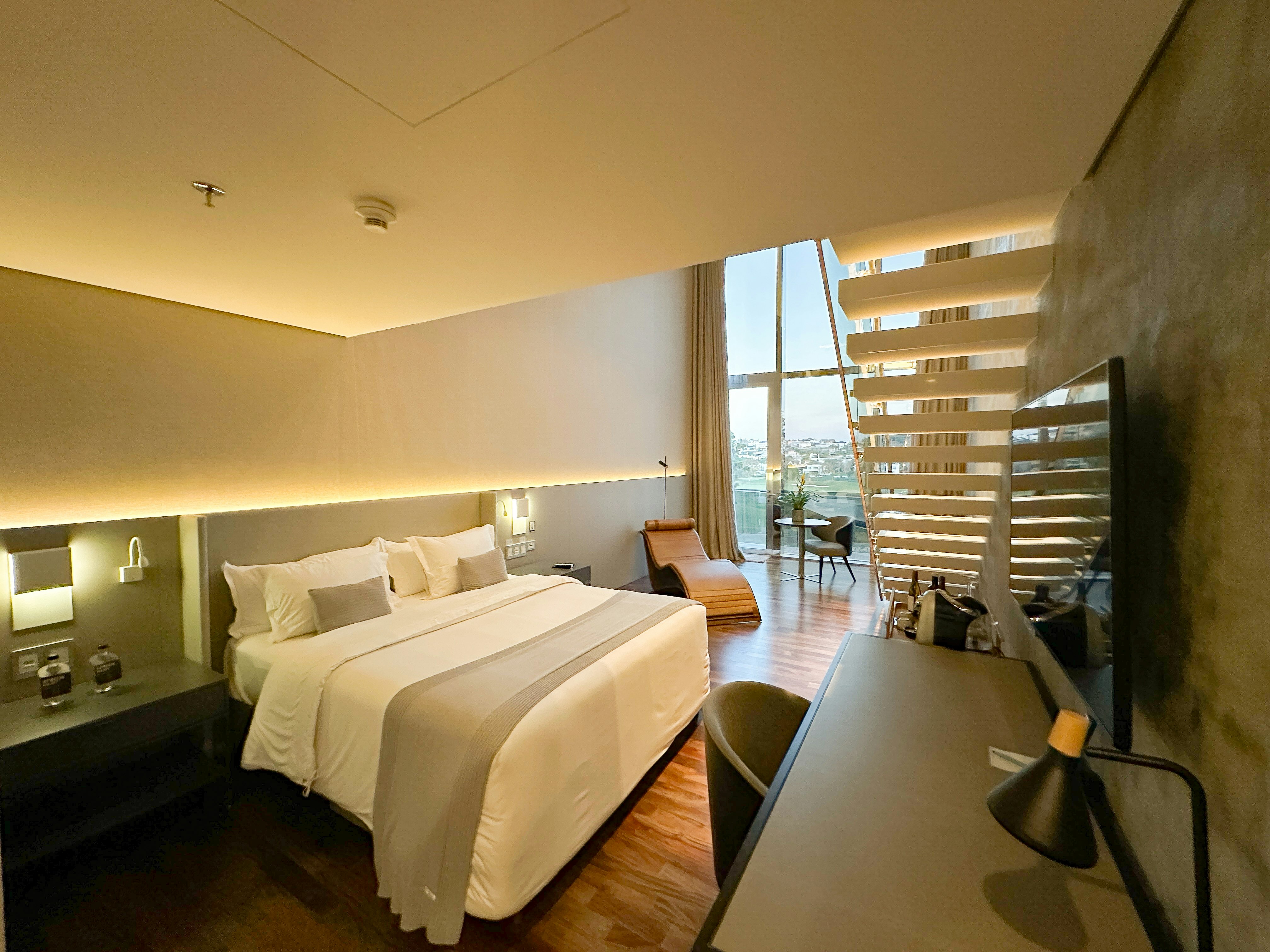 Suryaa Hotel Pinhais, Curio Collection by Hilton 11/50