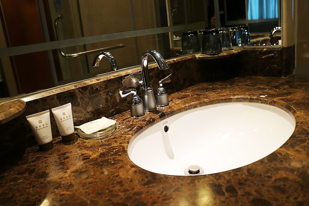 Cinese Hotel Dongguan 60/67
