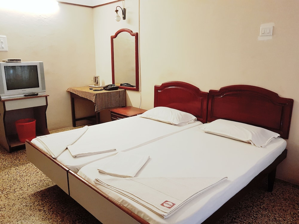 Hotel Keerthi 8/29
