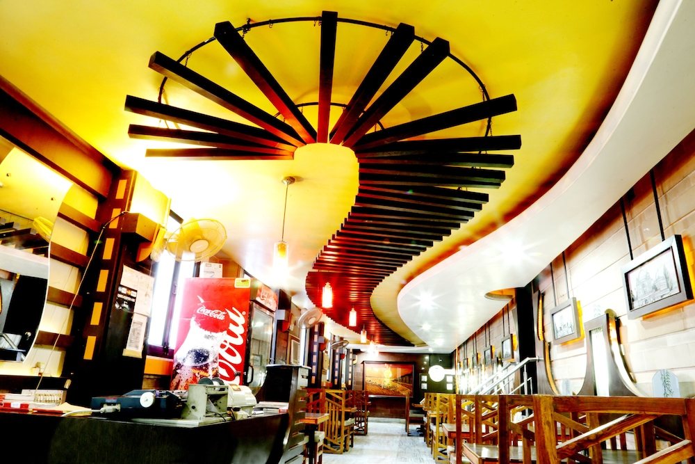 HOTEL PRAYAG 46/55