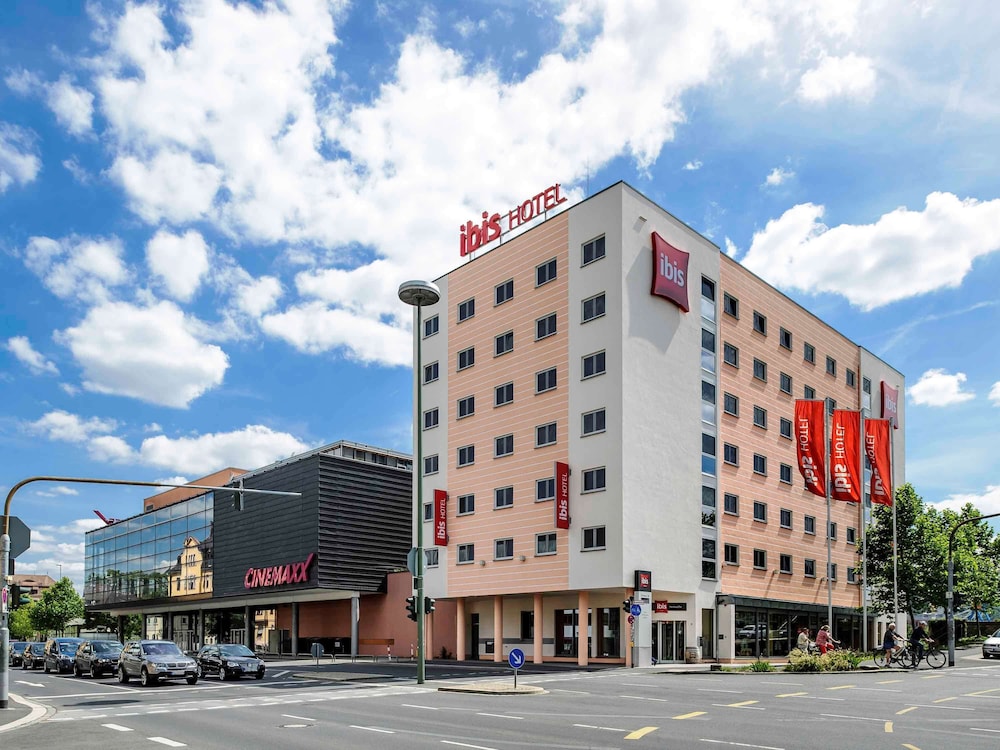 Ibis Wuerzburg City 1/50