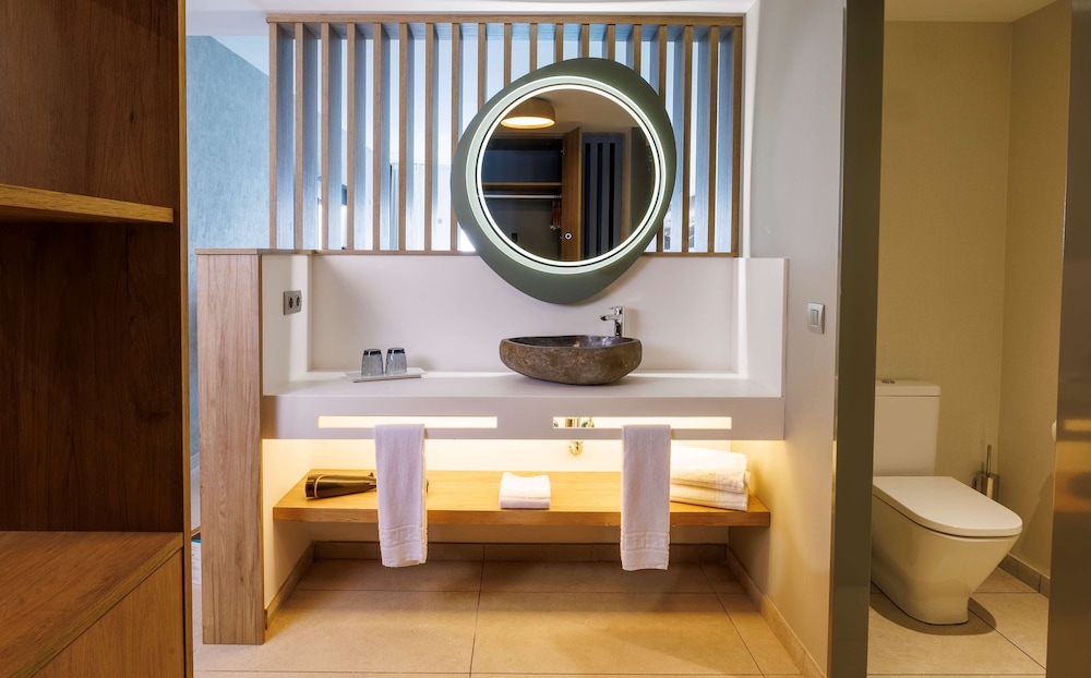 Junior Suite, Sea View, Radisson Blu Resort Lanzarote Adults Only 7/8