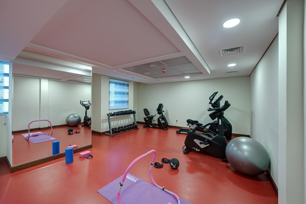 Center Hotel Sharjah 18/34