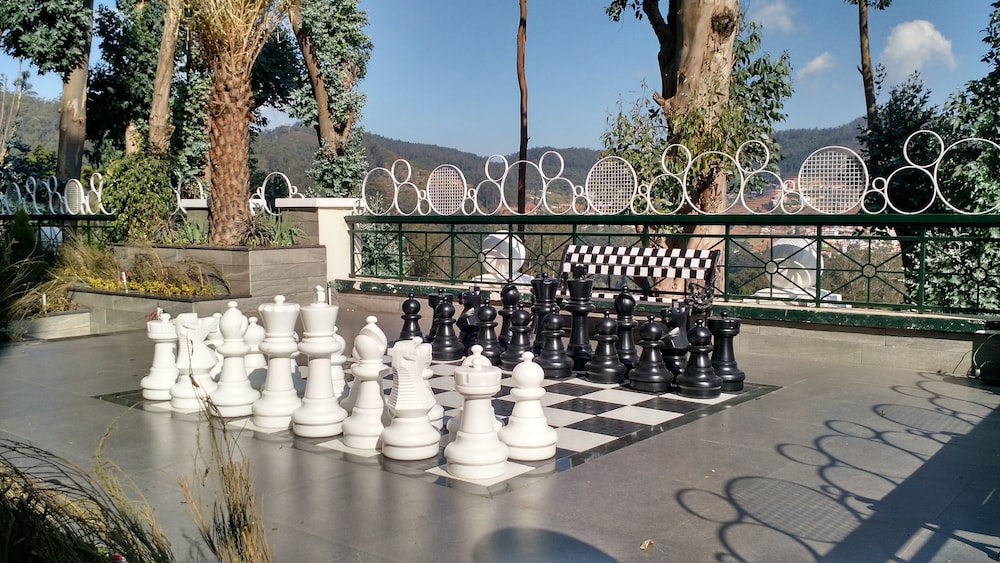 Gem Park Ooty 8/33