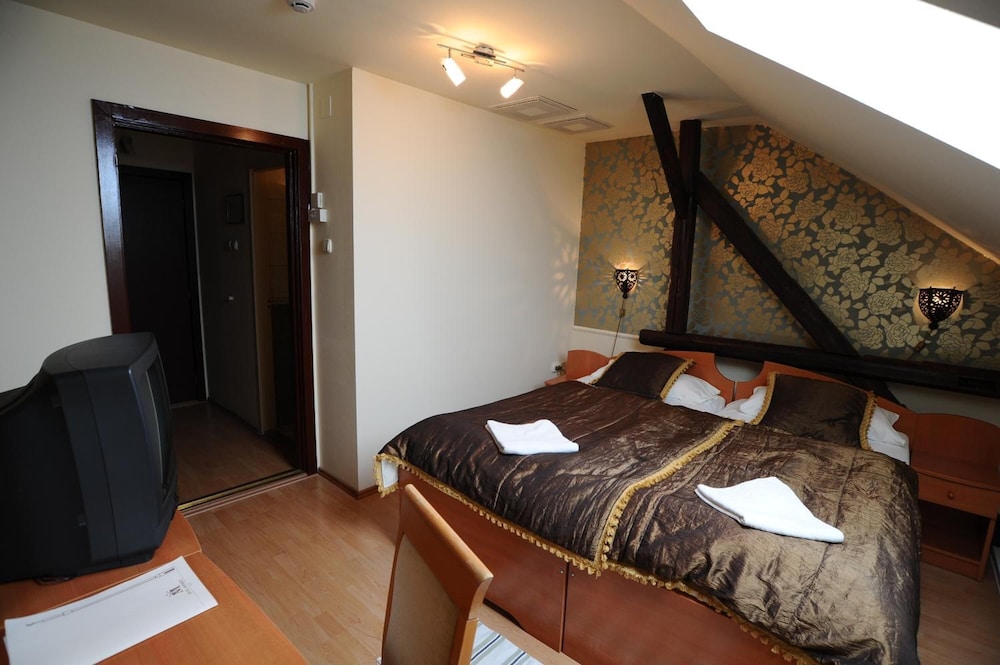 Minaret Hotel 15/50