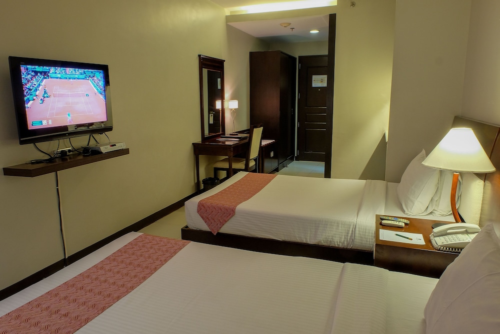 MILLENIA SUITES ORTIGAS 9/24