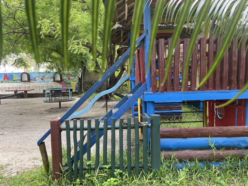 Perfect Home Two minutes to Kijiji Beach [VR] 28/50