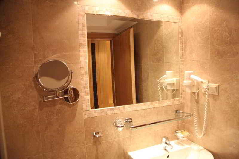 HOTEL PANTELIDIS 48/50