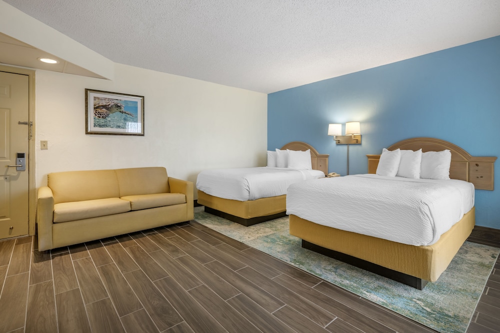 Tropical Winds Resort 13/50