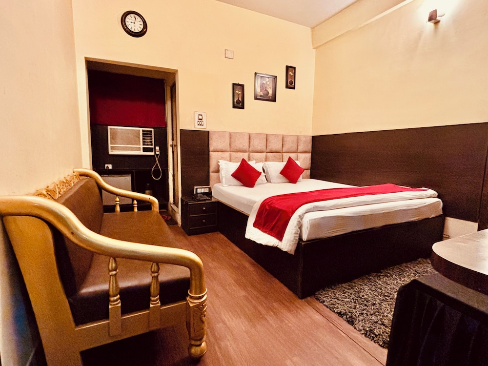 Holidei Inn 6/40