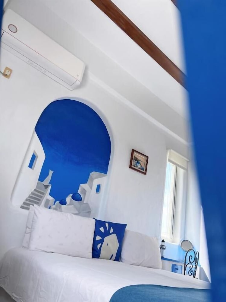 Greek frontier villa 5/49