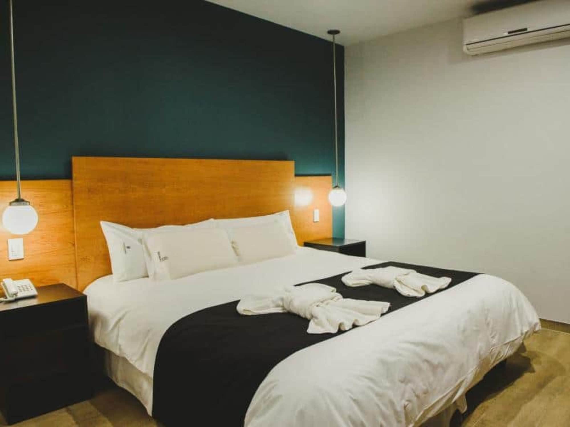 Standard, King Bed