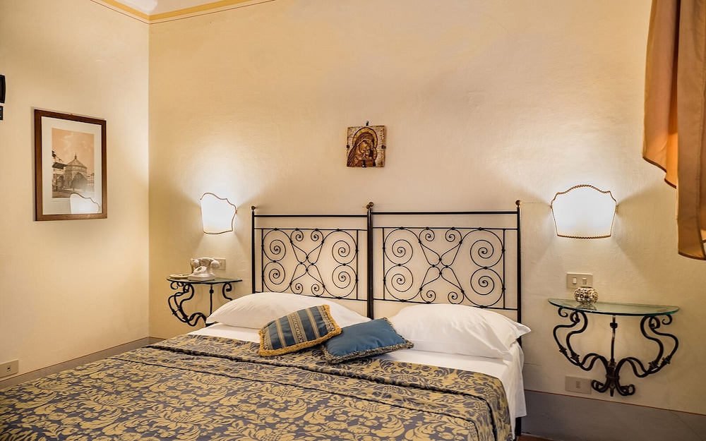Piccolo Hotel Cortona 23/48